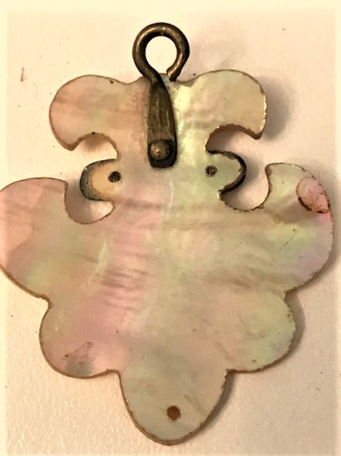 SEDEF İZCİ AMBLEMİ ZAMBAK CİCEGİ  KOLYE 