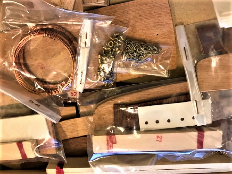 1970 KALENDER BOĞAZİÇİ BUHARLI YOLCU VAPUR MAKETİ AHŞAP EKSİKSİZ KARTON KUTUSUNDA