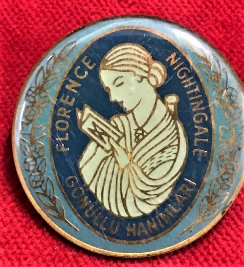FLORENCE NİGHTINGALE GÖNÜLLÜ HANIMLARI HASHA BAKICI RÖZETİ 