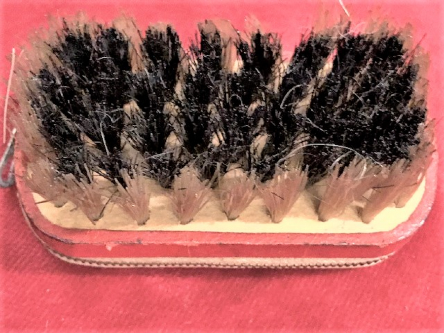 SEYEHAT İCİN MANİKÜR PEDİKÜR TAKIMI VE ELBİSE FIRCA KOPLİKE ÜRÜN 