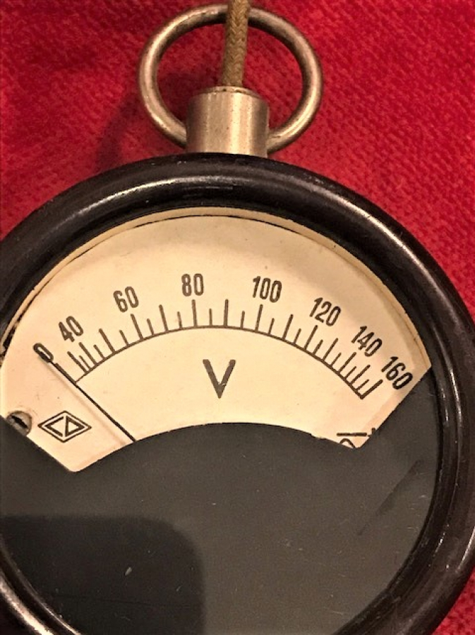 0-160 VOLT ARASI  AC DC VOLTAJ OLCÜM ALETİ BAKALİT 1940 VOLTMETRE