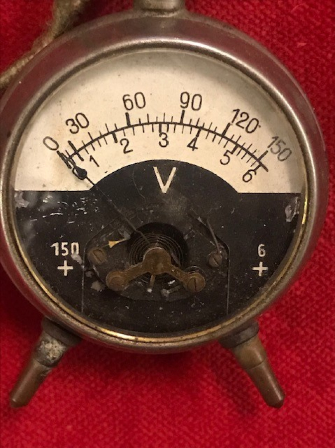 0-6 VE 0-150 VOLT ARASI  AC DC VOLTAJ OLCÜM ALETİ METAL 1930 VOLTMETRE