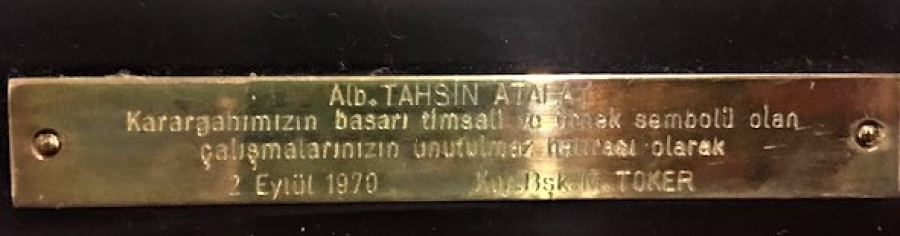 8 .ORDU KARA KUVVETLERİ ÜSTÜM BAŞIRI PLAKEDİ ŞİLT 1970 TARİHLİ ALBAY