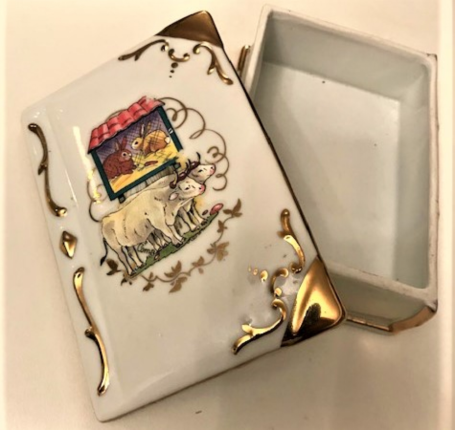 LİMOGES KAPAKLI PORSELEN MUCEVHER KUTUSU FIRANSIZ 1960 LI YILLAR KİTAP FORMUNDA