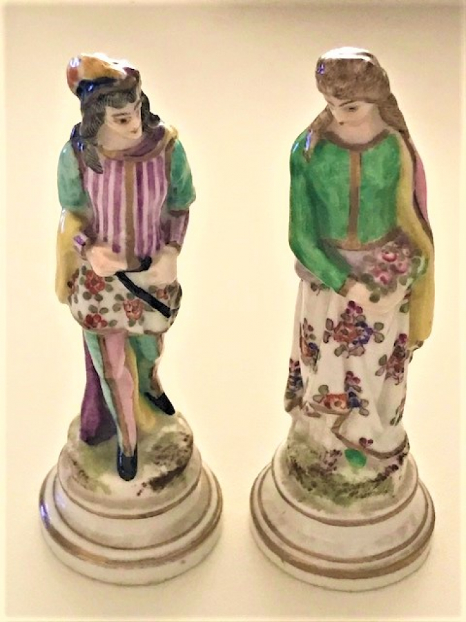 MAİYEN TAMAMEN EL İŞÇİLİKLİ ÇİFT PORSELEN BİBLO 1814 DAMGALI 12 CM BOYUNDA 