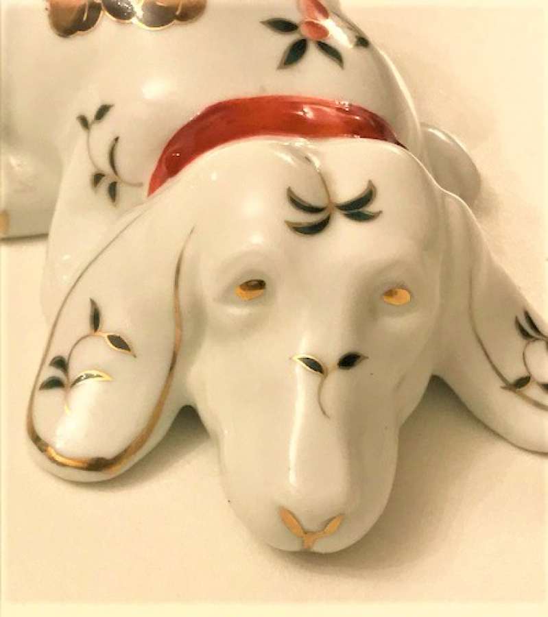 PORSELEN EL İŞCİLİKLİ SOUK DAMGALI BİBLO KÖPEK