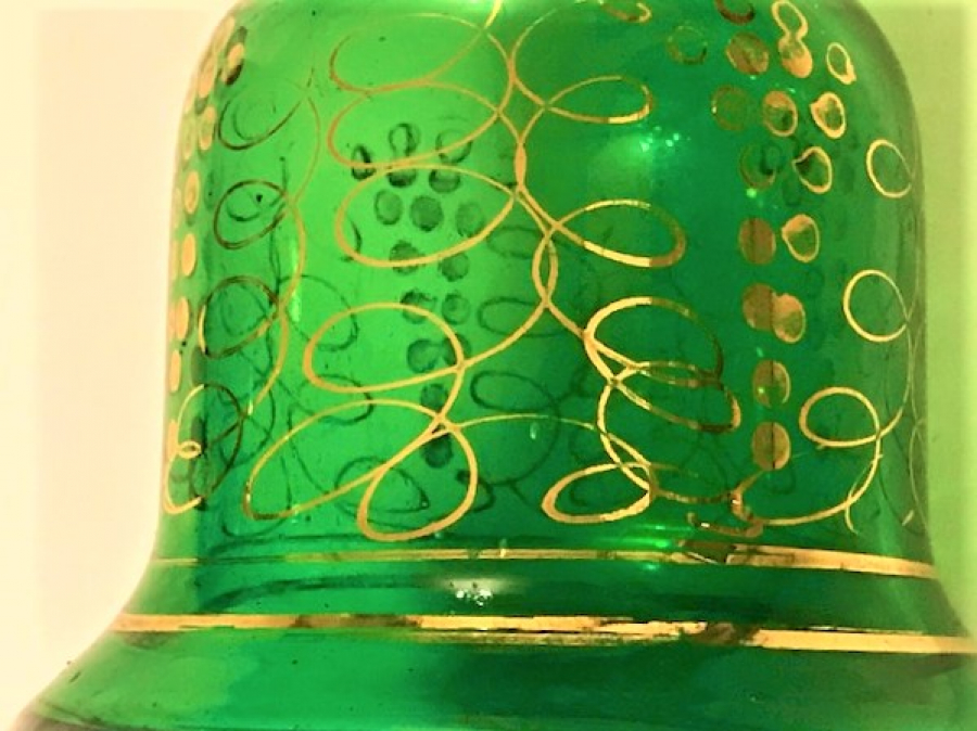 ZENNE BOY YESİL CAM NARGİLE ŞİŞESİ ÜZERİ ALTIN YALDIZ EL CEKME 