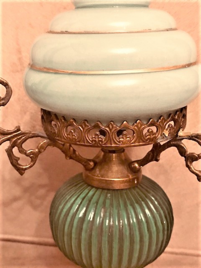 YEŞİL OPAL CAM PİRİNC GÖVDE BAŞ UCU ELEKTİRİKLİ ABAJUR