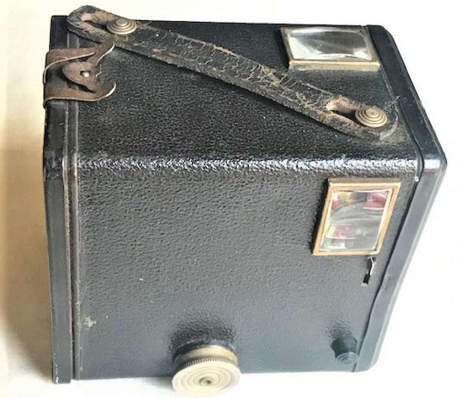 1940 MODEL SIX-20 BROWNİE C MADE BY CODAK KUTU CAMERA 2 OBJEKTİF FOTOĞRAF MAKİNESİ