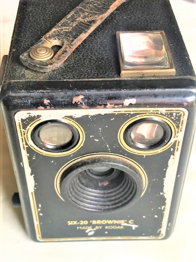 1940 MODEL SIX-20 BROWNİE C MADE BY CODAK KUTU CAMERA 2 OBJEKTİF FOTOĞRAF MAKİNESİ