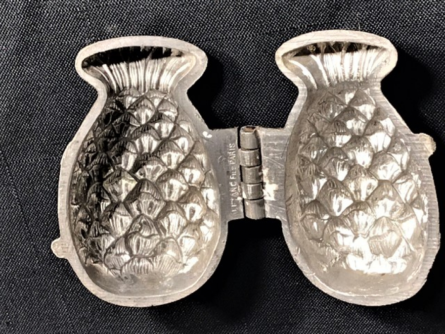 1920 FRANSIZ  CUKULATA KOZALAK KALIBI LG 902  LETANG FILS PARIS  CİFT KAPAK MENTEŞELİ