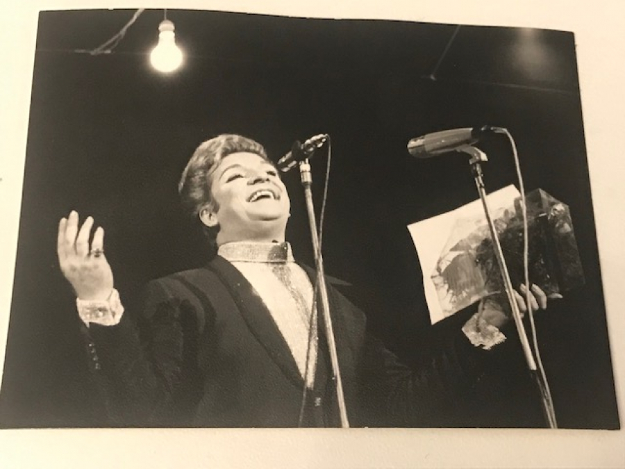 1970 Lİ YILLARA AİT  SANAT GÜNEŞİMİZ ZEKİ MÜREN İN ORJİNAL SİYAH BEYAZ FOTOGRAFLARI  10.5 X 8 