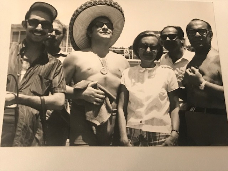 1970 Lİ YILLARA AİT  SANAT GÜNEŞİMİZ ZEKİ MÜREN İN ORJİNAL SİYAH BEYAZ FOTOGRAFLARI  10.5 X 8 