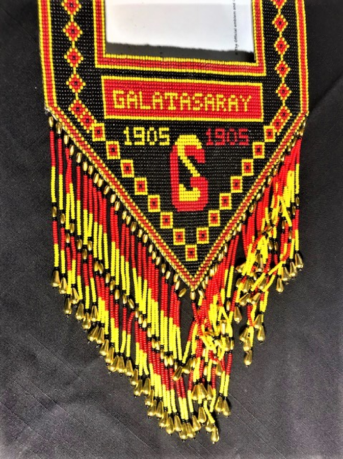 ŞAMPİYON GALATASARAY 1905 EL İŞİ BONCUK İŞ SARI KIRMIZI RESİM CERCEVESİ GS