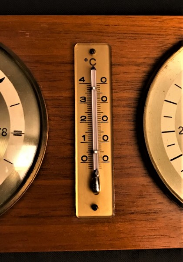 FİSCHER TERMOMETRE BAROMETRE DERECE TEK AHŞAP PANELDE TÜRKİYE İÇİN YAPILMIŞ TÜRKCE KELİMELERLE  YAGMUR MÜTEHAVVİL GÜZEL HAVA 