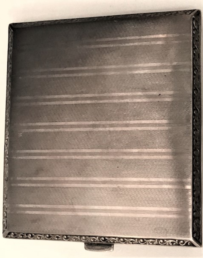 SIGARA TABAKA GÜMÜŞ 830S SORUNSUZ 7.5 X 8.5 CM ÖLCÜLERİNDE  80,75 GR