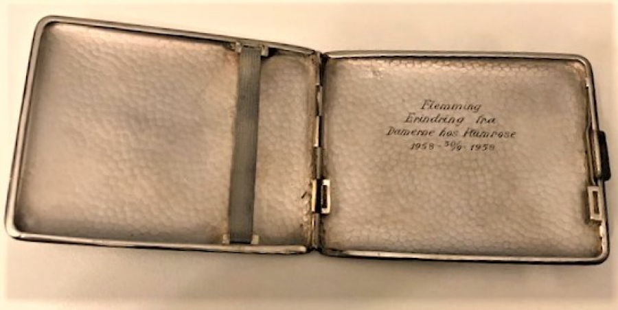 SIGARA TABAKA GÜMÜŞ 10 X8 CM ÖLCÜLERDE