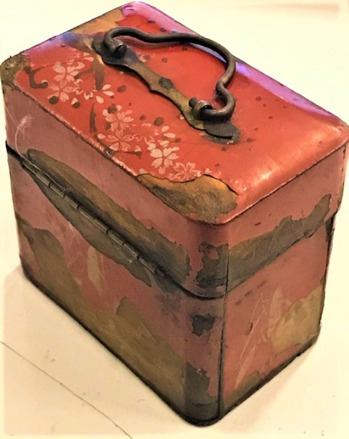 OSMANLI PAZARINA YAPILMIŞ SEYEHAT  SAAT KUTUSU AHŞAP EL BOYAMA 