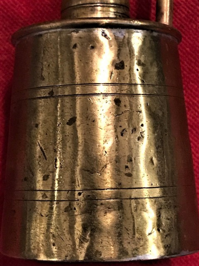 SARI KAPAKLI YAGDANLIK 11 CM BOYUNDA