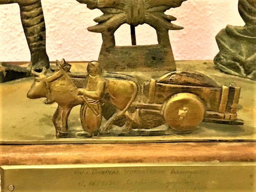  TÜRK GÜCÜ KONSEPTİ 1960 MEVZİYE BAKAN ASKER MERMİ TAŞIYAN KADIN KAĞNI ARABASI İLE CEPHANE CEPHANE GÖTÜREN KADIN