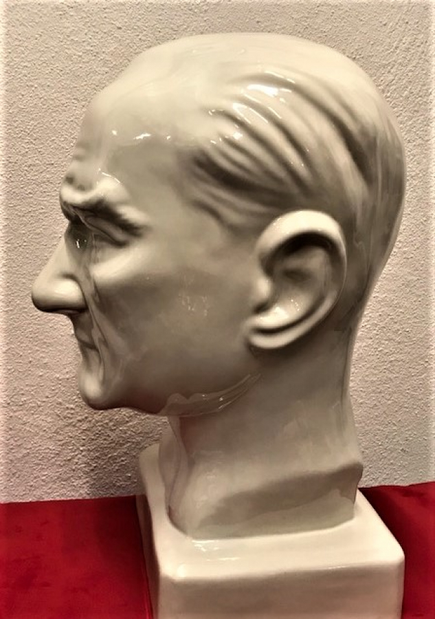 NADİR ECZACIBAŞI BEYAZ SERAMİK ATATÜRK BÜST YÜKSEKLİK 40 CM ALT TABAN 17X19 CAP CM 34