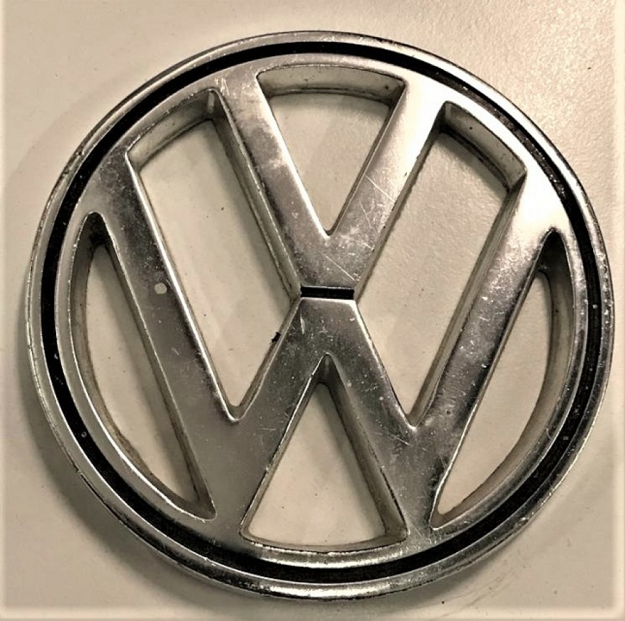  VOLKSWAGEN ALÜMÜNYÜM ORJİNAL ÖN KAPUT ÜSTÜ YUVARLAK  ARMA 8.5 CM CAPINDA