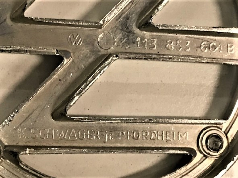  VOLKSWAGEN ALÜMÜNYÜM ORJİNAL ÖN KAPUT ÜSTÜ YUVARLAK  ARMA 8.5 CM CAPINDA