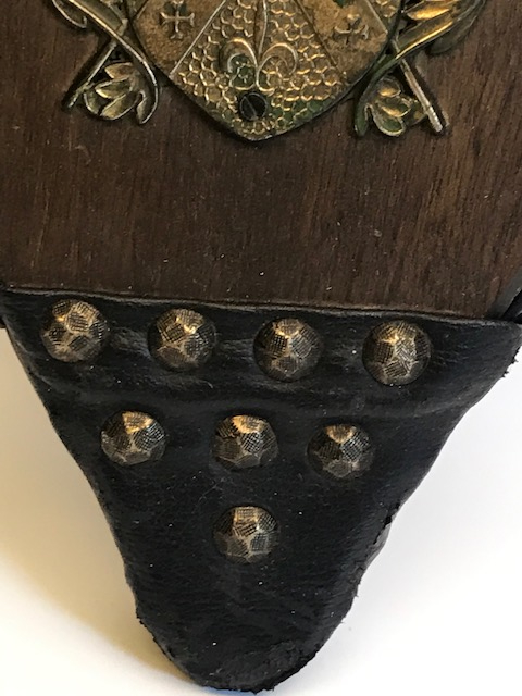 AHŞAP VE DERİDEN EL İLE KULLANILAN ŞÖMÜNE YAKMA KÖRÜK