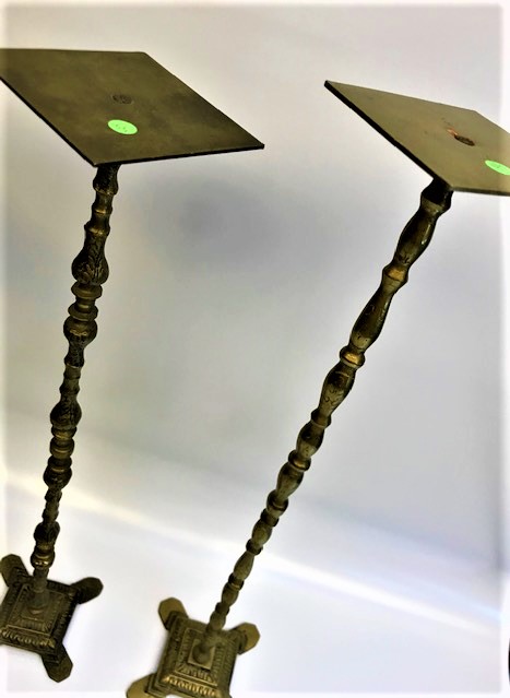 1950 ESKİ  PİRİNC SIRALI BOYLARDA  ÜC ADET AYAKKABI VİTRİN TEŞHİR STANTLARI 