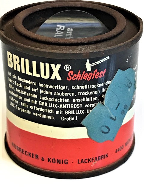BRILLUX KUNSTHARZT EMAILLE SCHLAGFEST TENEK KUTU 