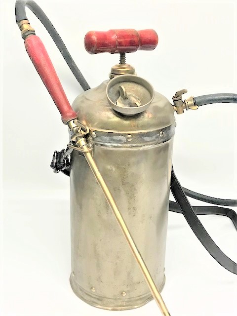 1940 AVRUPA BASINCLI POMPALI PİRİNC PERCİNLİ PİRİNC MEKANİK  İLACLAMA ALETİ