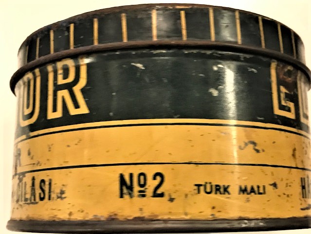 ELİ FLOOR HARİKA PARKE MUŞAMBA KORUYUCU CİLASI TENEKE KAPAKLI KUTU