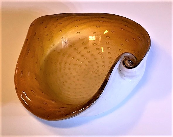 İTALYAN MURANO BAL VE SÜT RENGİ KÜLTABLASI