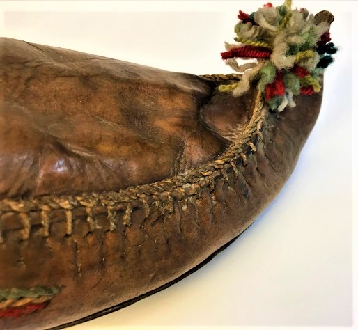 1950 KOSELE YUNAN PALİKARYA MİLLİ GİYECEK ORJİNAL KULLANILMIŞ AYAKKABI  CARIK 