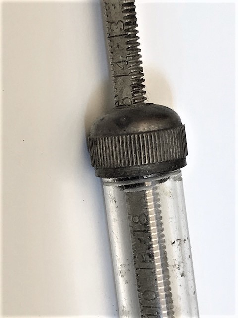 UFAK MİNİ BOY ANASTAZİ CAM ENJEKTÖR KUTUSUNDA AYARLANABİLİR NUMARALI PİSTON