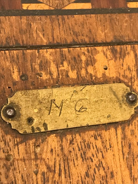 1800 YILLAR AHŞAP MARKUTERİ CALIŞMALI SEDEF VE KEMİK KLAVYELER TUŞLU KÖRÜKLÜ AKORDİYON 