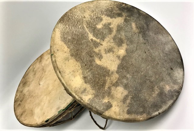 BAKIR KASNAKLI  DERİ GERGİLİ CİFT ZİKİR VE MEVLEVİ MEŞKLERDE AYİNLERDE KULLANILAN  DERİ KÜDÜM