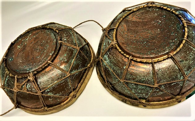 BAKIR KASNAKLI  DERİ GERGİLİ CİFT ZİKİR VE MEVLEVİ MEŞKLERDE AYİNLERDE KULLANILAN  DERİ KÜDÜM