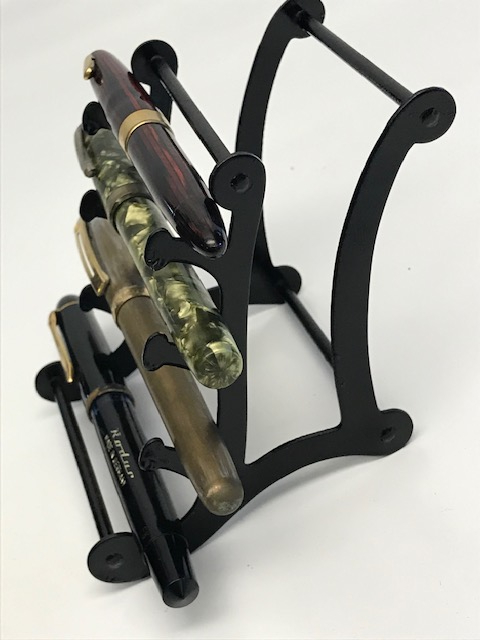 MASA ÜZERİ SİYAH METAL KALEM DİZME STANDI 4 ADET KALEM KOYULABİLİR