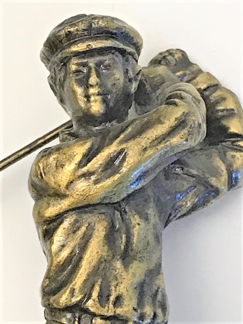 UFAK BOY GOLF OYUNUNDA VURUŞ YAPAN TEMALI BRONZ BİBLO