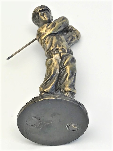 UFAK BOY GOLF OYUNUNDA VURUŞ YAPAN TEMALI BRONZ BİBLO