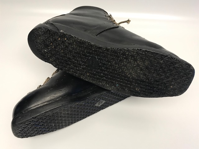 1950 İÇERİSİ 3 PARCA GECMELİ KİLİTLİ TAHTA KALIPLI SUKLEİN SELLA KÖSELE KAR AYAKKABISI