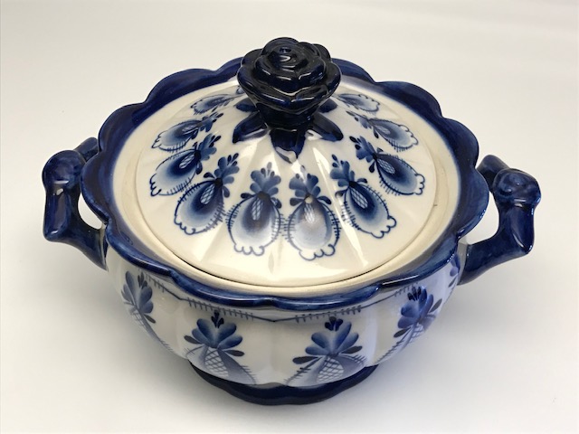RUS CARLIK DÖNEMİ PORSELEN MAVİ BEYAZ KAPAKLI KASE RUSSİAN  BLUE WHİTE