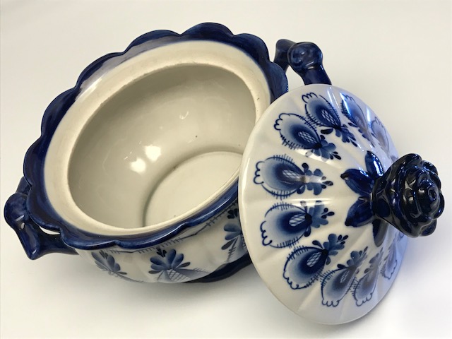 RUS CARLIK DÖNEMİ PORSELEN MAVİ BEYAZ KAPAKLI KASE RUSSİAN  BLUE WHİTE