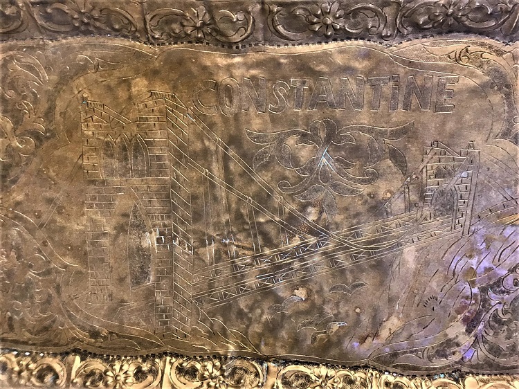 OSMANLI COSTANTİNE VE KÖPRÜ ÜZERİ KALEM İŞLEME EL YAPIM BÜYÜK BOY KULPLU  PİRİNC TEPSİ