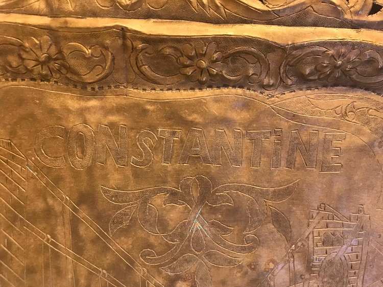 OSMANLI COSTANTİNE VE KÖPRÜ ÜZERİ KALEM İŞLEME EL YAPIM BÜYÜK BOY KULPLU  PİRİNC TEPSİ