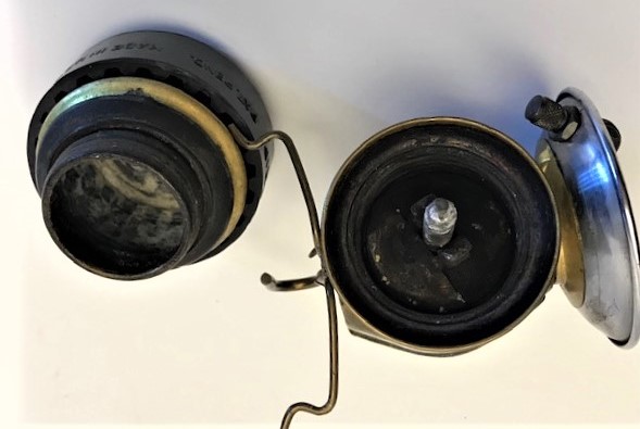 1924 PAT PENDING JUSTRITE AIR-COOLED GRIP PAT.PEND. MADE IN U.S.A MADENCİ KARPİT LAMBASI