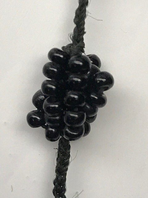 OSMANLI SİYAH CAM BONCUK SALKIM EL İŞİ  BAYAN KOLYE