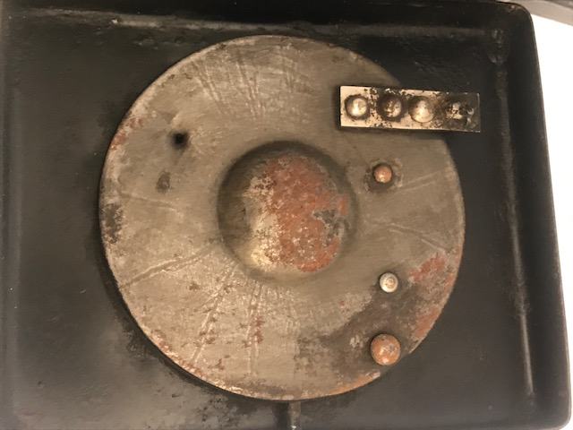 1940 MODEL EISEMANN BOSCH LAMP CAM BÜYÜK MERCEKLİ METAL TAŞINABİLİR PİLLİ FENER