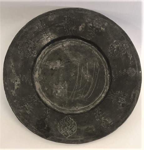 OSMANLI KAYSERİ ERMENİ İŞİ BAKIR LENGER ÜZERİ KALEM İŞLEMELİ 25 CM CAP